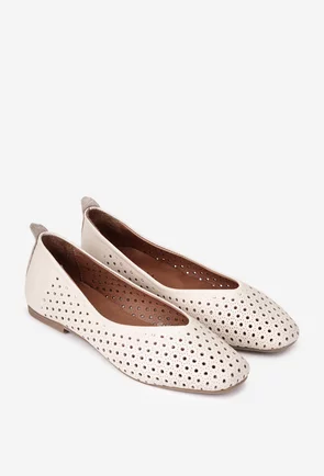 Balerini dama bej deschis din piele naturala perforata