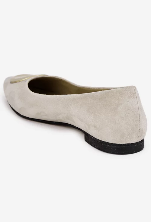 Balerini dama bej din piele intoarsa accesorizati
