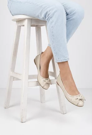 Balerini dama bej din piele naturala cu funda