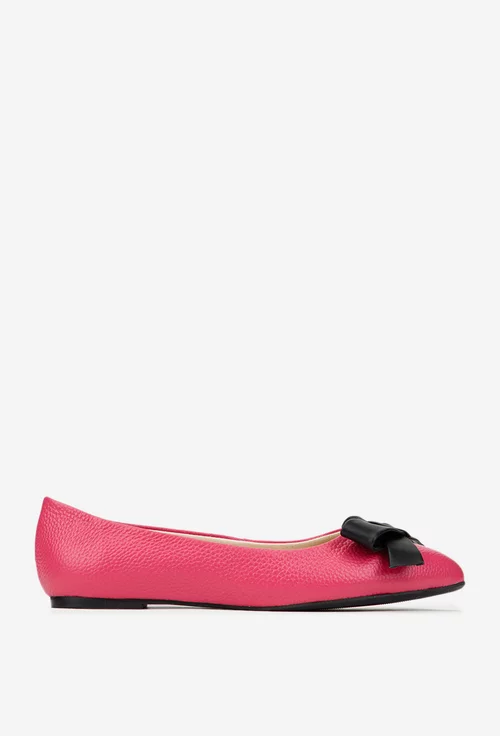 Balerini dama fuchsia din piele texturata cu funda neagra