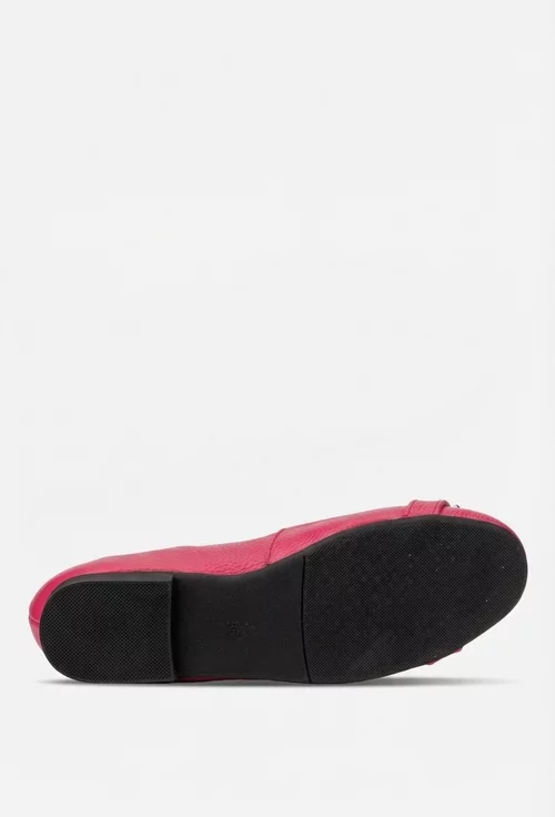 Balerini dama fuchsia din piele texturata cu ornament