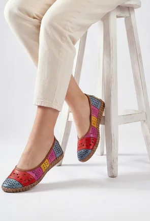 Balerini dama multicolori din piele cu model perforat