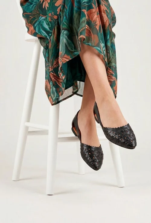 Balerini dama negri din piele naturala cu decupaje