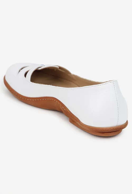 Balerini dama NUR albi din piele naturala cu decupaje