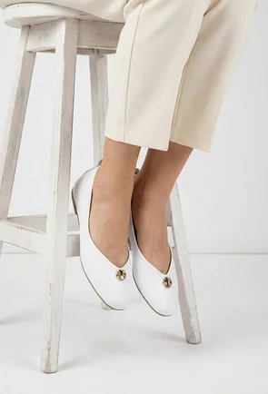 Balerini dama NUR albi din piele naturala cu ornament
