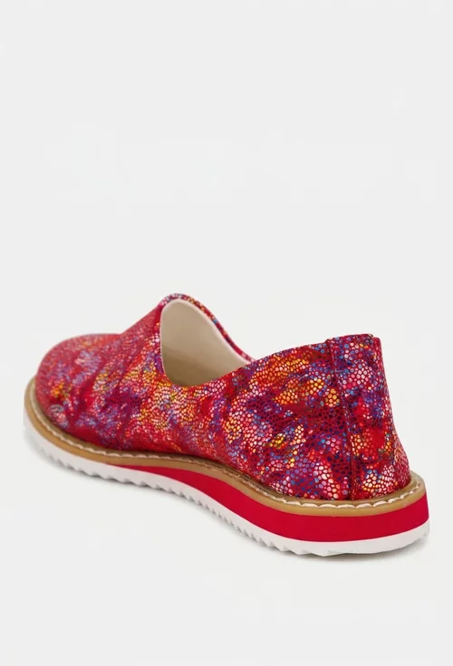 Balerini dama rosii cu detalii multicolore din piele