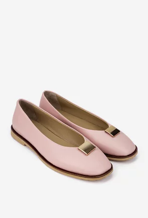 Balerini dama roz pudra din piele cu ornament auriu
