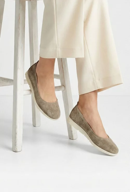 Balerini dama taupe din piele intoarsa