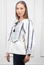 Bluza alba accesorizata