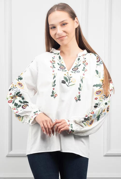 Bluza alba accesorizata cu broderie