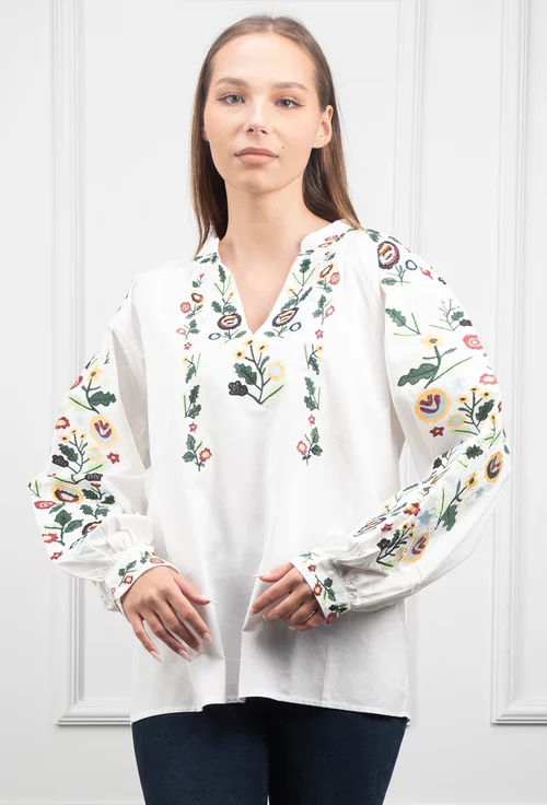 Bluza alba accesorizata cu broderie