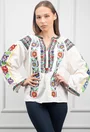 Bluza alba cu broderie colorata