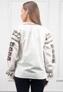Bluza alba cu broderie si maneci stil clopot