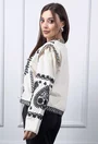 Bluza bej cu broderie