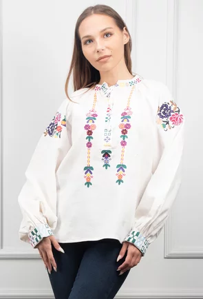 Bluza bej deschis cu broderie