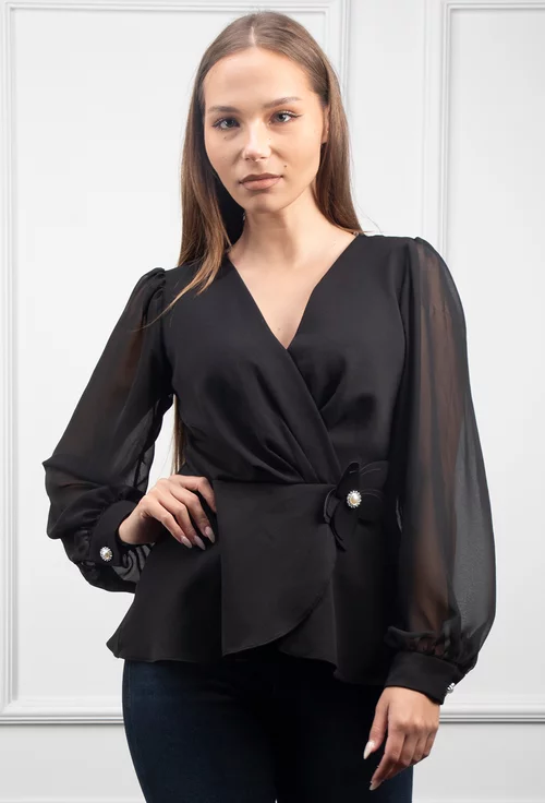 Bluza neagra cu ornament floare