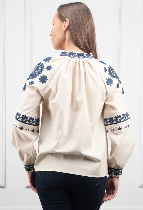 Bluza stil ie bej cu broderie albastra