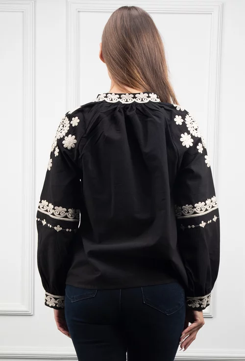 Bluza stil ie neagra cu broderie