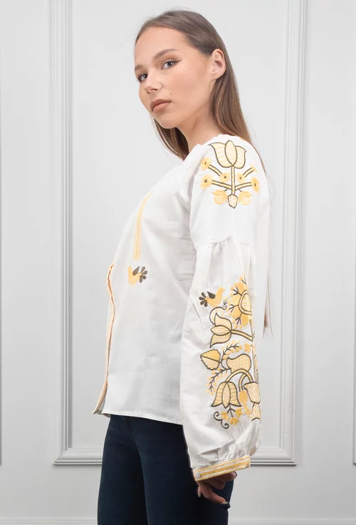 Camasa alba cu broderie galbena