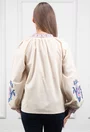 Camasa bej accesorizata cu broderie florala