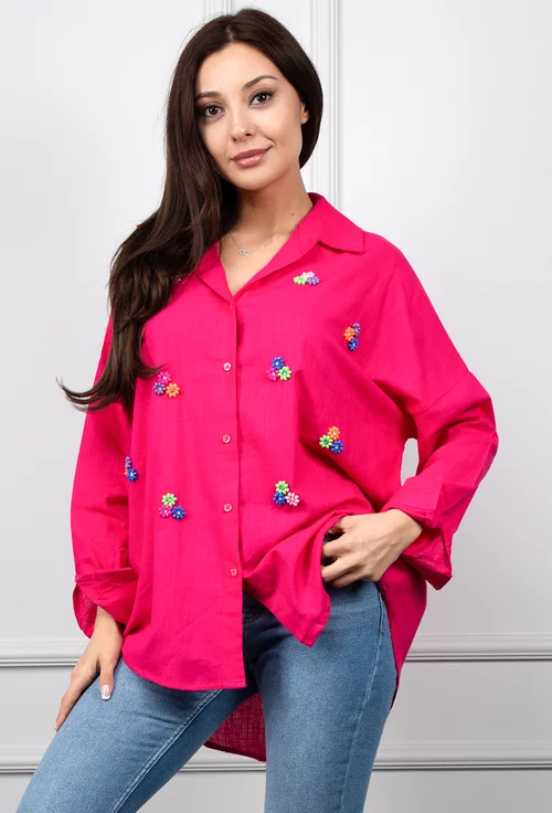 Camasa roz accesorizata cu aplicatii florale
