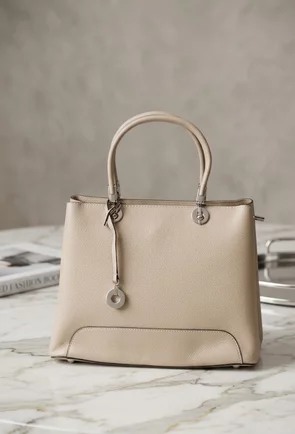 Geanta dama bej din piele texturata