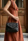 Geanta dama din piele neagra cu aspect matlasat