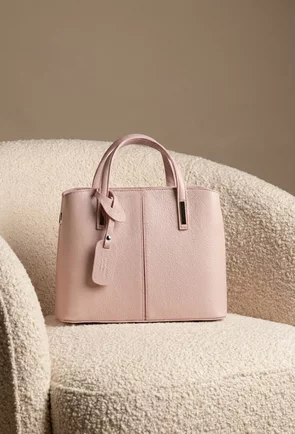 Geanta dama din piele texturata roz pudra