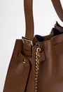Geanta dama maro din piele texturata cu ornament lant