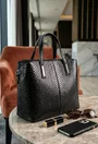 Geanta dama neagra confectionata din piele croco