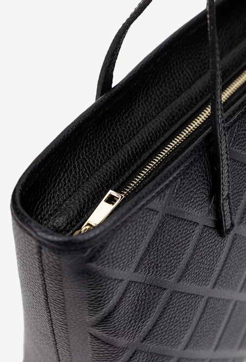 Geanta dama neagra din piele texturata cu model