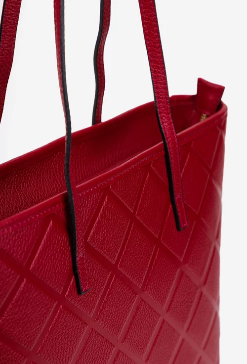 Geanta dama rosie din piele texturata cu model