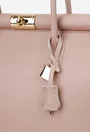 Geanta dama roz pudra din piele texturata cu detaliu lacat