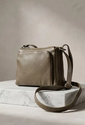 Geanta dama taupe confectionata din piele texturata