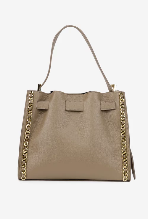 Geanta dama taupe din piele texturata cu ornament lant