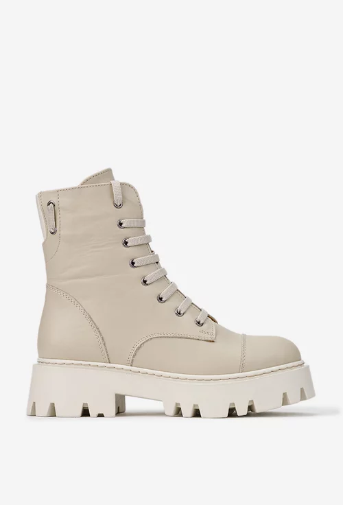 Ghete dama bej din piele cu detaliu elastic