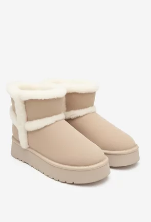 Ghete dama bej din piele intoarsa accesorizate cu blanita