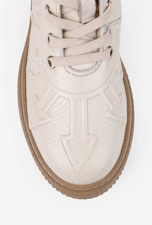 Ghete dama bej NUR din piele texturata