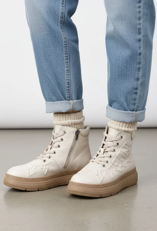 Ghete dama bej NUR din piele texturata