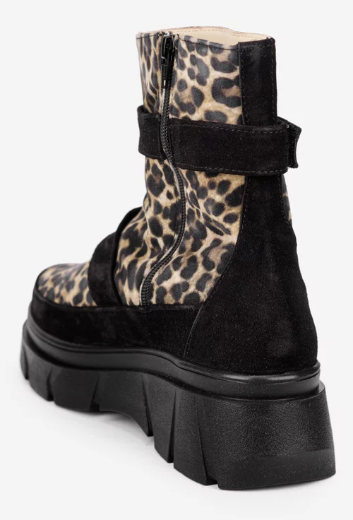 Ghete  dama din piele intoarsa neagra cu animal print