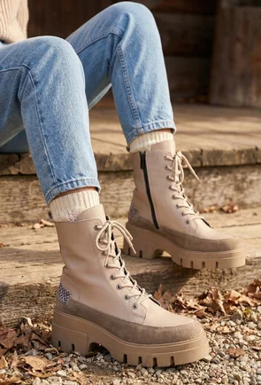 Ghete dama din piele naturala bej cu detaliu piele intoarsa