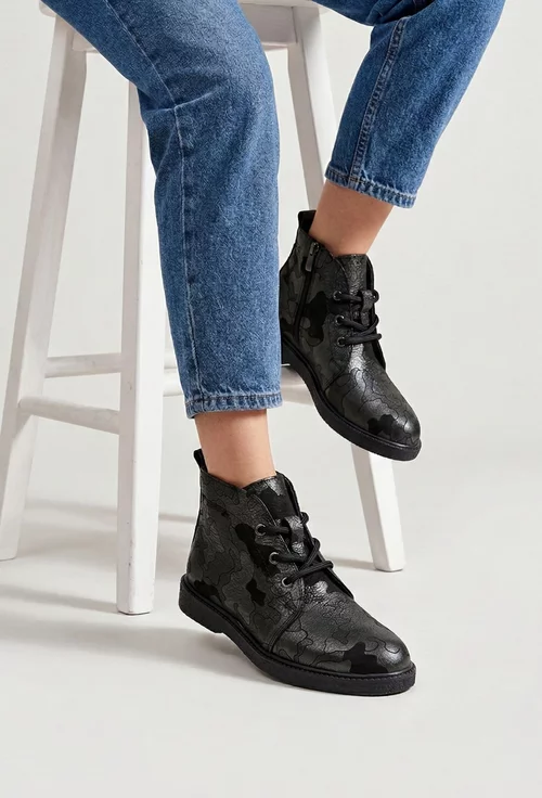 Ghete dama din piele naturala cu imprimeu verde