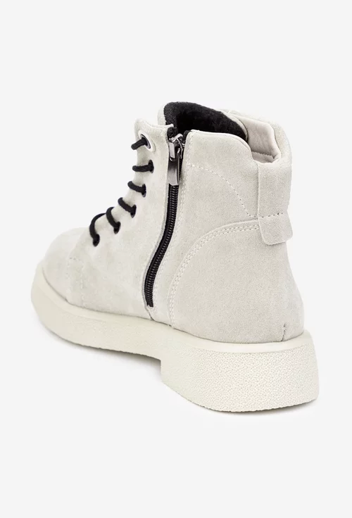 Ghete dama grej realizate din piele intoarsa