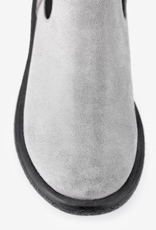 Ghete dama gri din piele intoarsa cu elastic in laterale