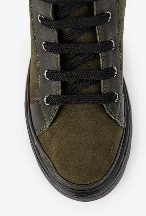 Ghete dama kaki din piele cu ornament