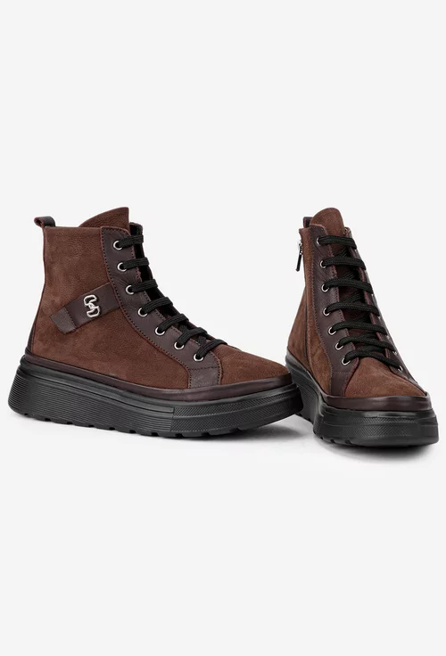 Ghete dama maro din piele nabuc cu ornament