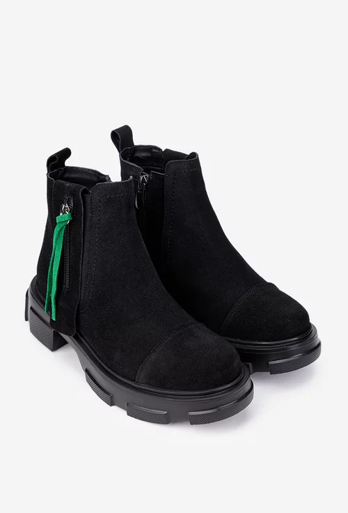 Ghete dama negre din piele intoarsa