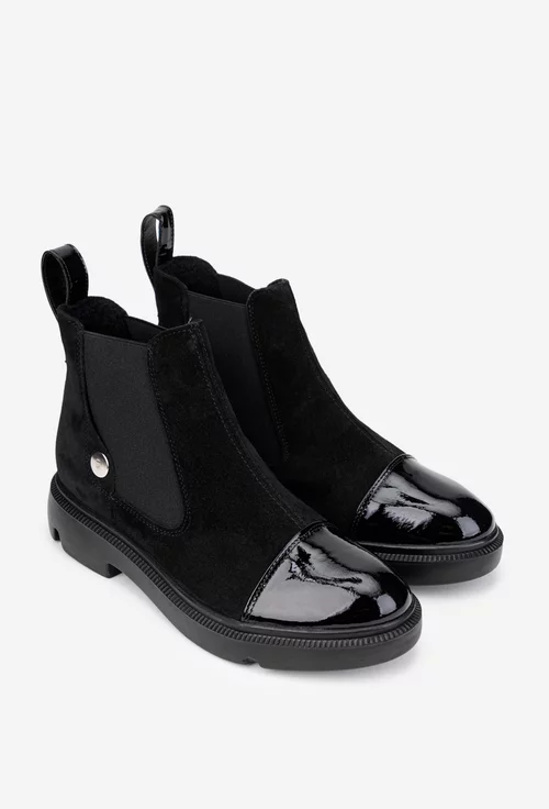 Ghete dama negre din piele intoarsa cu detaliu lacuit