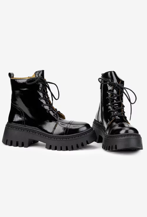 Ghete dama negre din piele lacuita