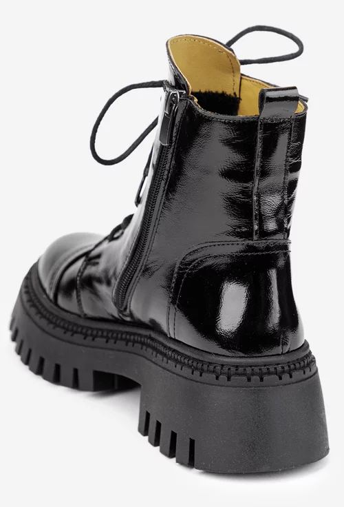Ghete dama negre din piele lacuita